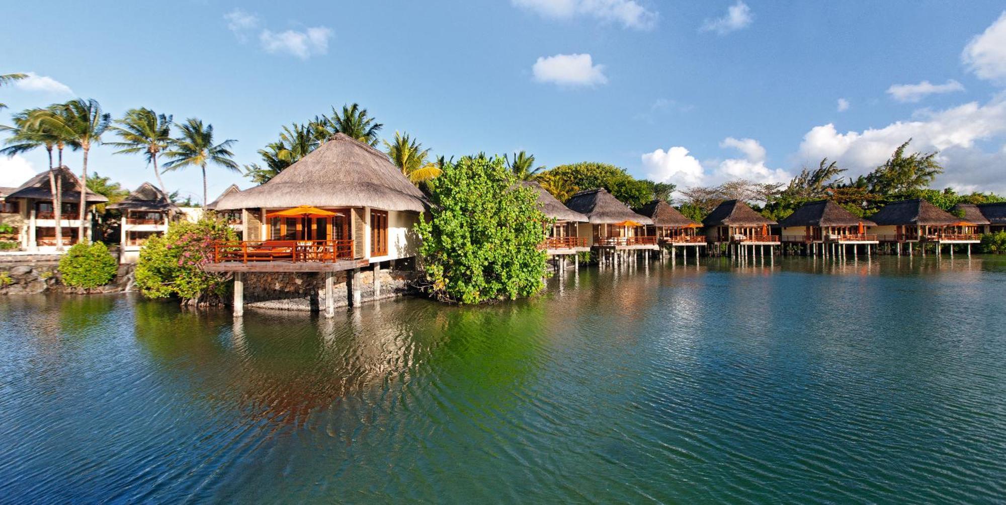 Constance Prince Maurice Посте-де-Флак Экстерьер фото Overwater bungalows at the resort